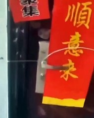 Le gouvernent Chinois verrouille les portes de l'extérieur de la population pour lutter contre le Covid