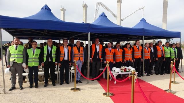 AK Parti'li Turan: 20 yıldır bu ülkenin başında Sayın Erdoğan varsa, halkıyla omuz omuza yürümesinden, birlikte yol yürürken de konjonktürel...