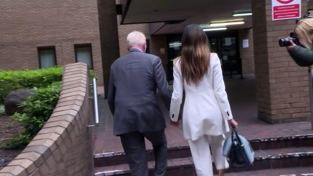 Ex-tenista Boris Becker condenado a 2 anos e meio de prisão