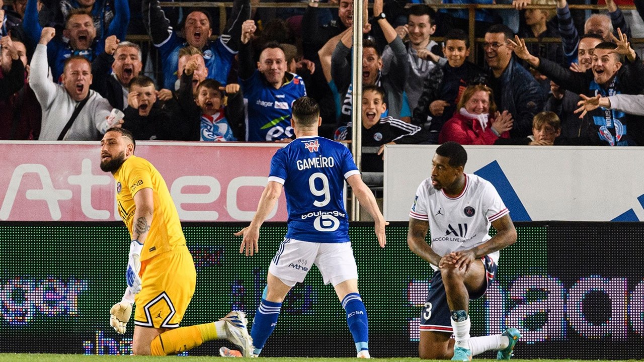Strasbourg v PSG