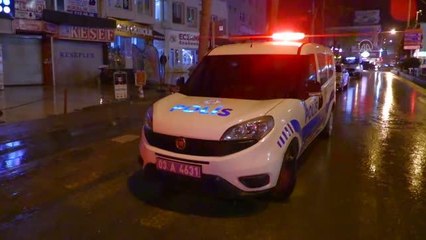 AFYONKARAHİSAR - Bıçaklı kavgada iki kişi yaralandı