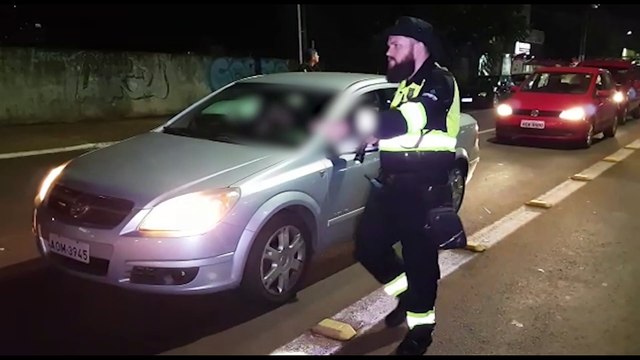 Operação de fiscalização de trânsito é realizada no Centro de Cascavel