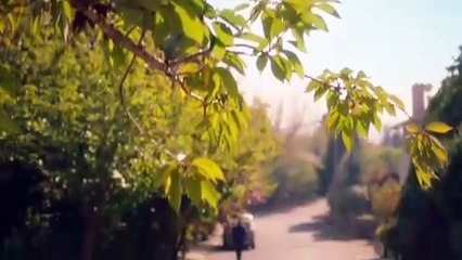 Stiletto Vendetta - Capítulo 5 - Audio Español - Ufak Tefek Cinayetler - Vídeo Dailymotion