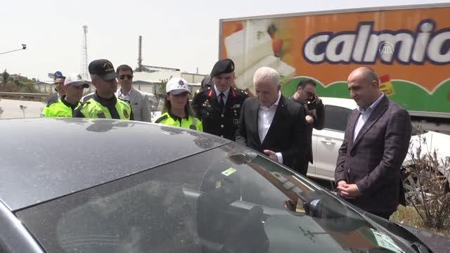 Gaziantep Valisi Gül, TAG Otoyolu'nda bayram öncesi trafik denetimlerine katıldı