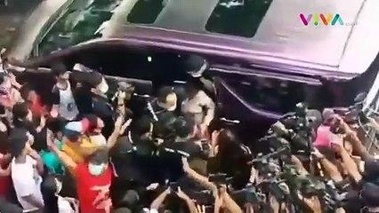 Apes Banget! Seorang Wartawan Dapat Bogem Mentah dari Warga