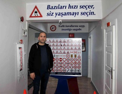 İleri Sürüş Teknikleri Uzmanı Saraç, Yolculuğa çıkmadan önce yoğurt, ayran gibi süt ve süt mamulleri kesinlikle tüketmemelidir