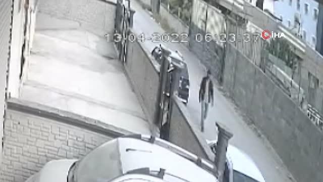 Soğukkanlı hırsız motosikleti böyle çaldı