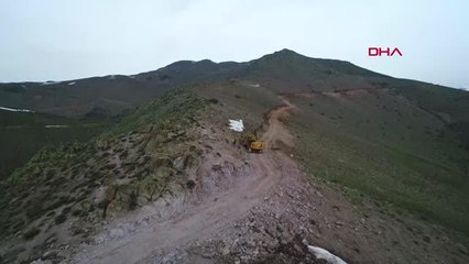 ERCİŞ'TE YARIM ASIRDIR EKİLEMEYEN ARAZİLER, ÇİFTÇİYLE BULUŞTURULDU