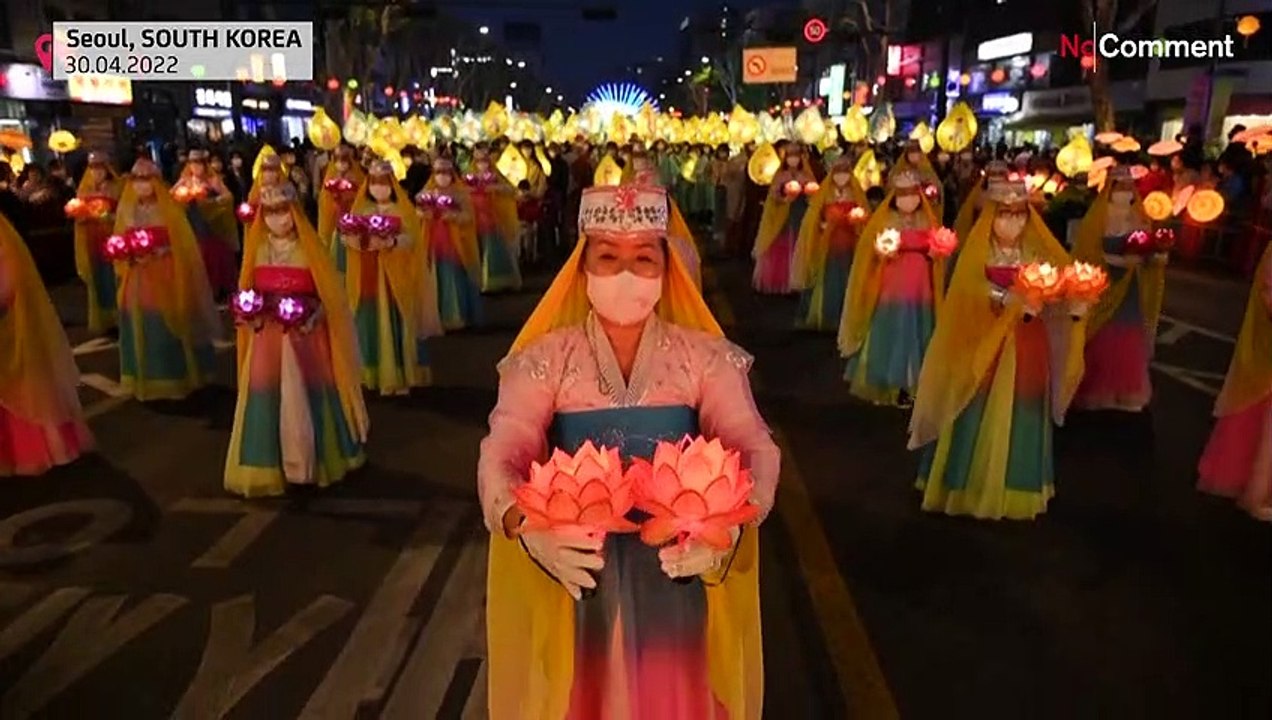Lantern parade takes place in Seoul to celebrate Buddha's birthday
