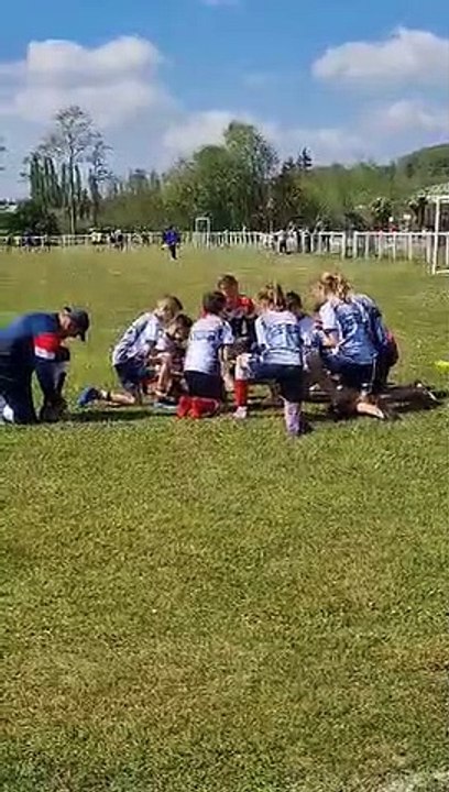 Célébration Victoire ! FC Varenne / ES Tourville (championnat U13 D1 le 30/04/2022)