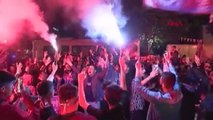 Trabzonsporlu taraftarlardan başkentte şampiyonluk kutlaması