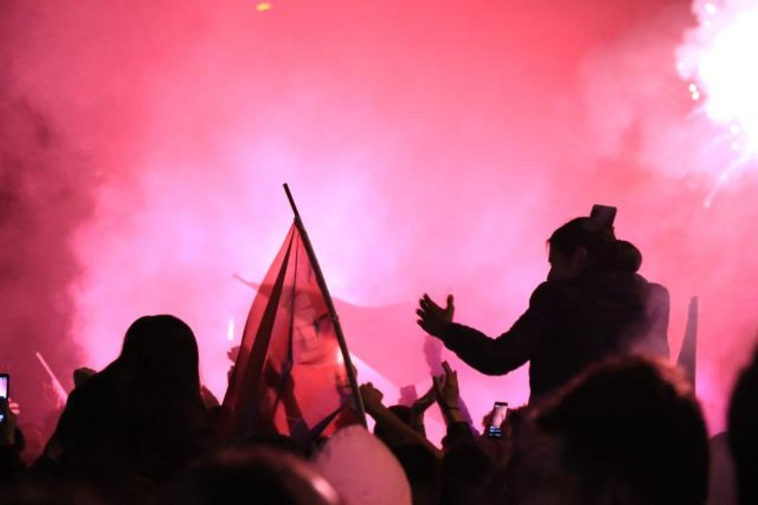 Üsküdar'da bordo-mavili taraftarların 38 yıl sonra gelen şampiyonluk sevinci