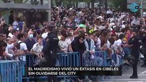 El madridismo vivió un éxtasis en Cibeles sin olvidarse del City