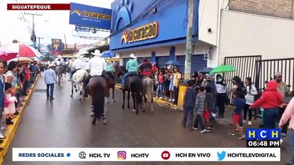 Desfile hípico en Siguatepeque