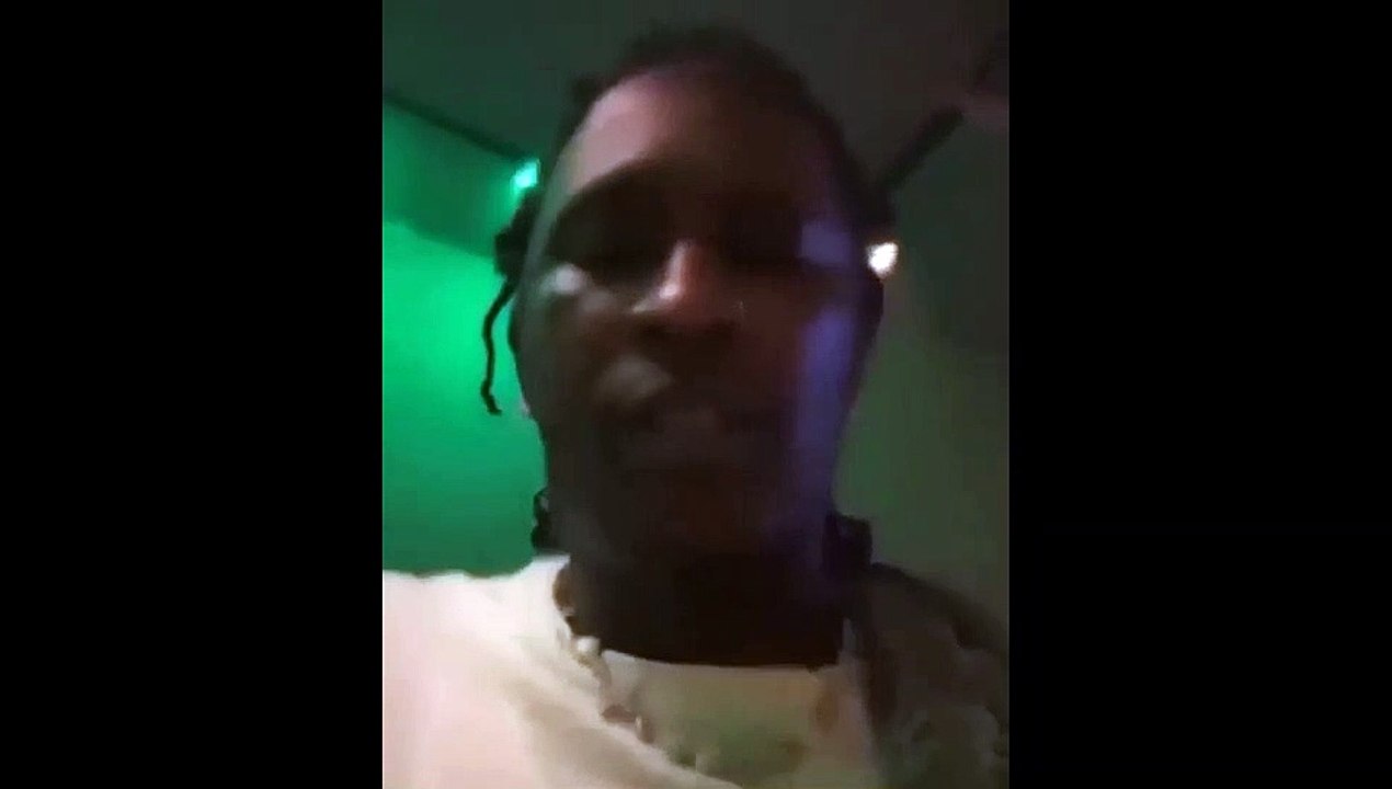 Young Thug says broke men shouldn't have kids,...