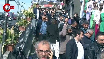 Yurttaş, bayram öncesi 'ucuz' baklava kuyruğunda!