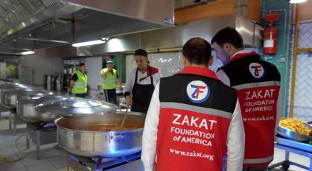 Zekat Vakfı Ramazan ayında iftar yemeği ve yardımlarda bulundu