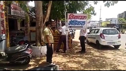 Descargar video: remove encroachments: शहर में अतिक्रमण हटाने का अभियान, होटलें, दुकानों के आगे से हटाए अतिक्रमण