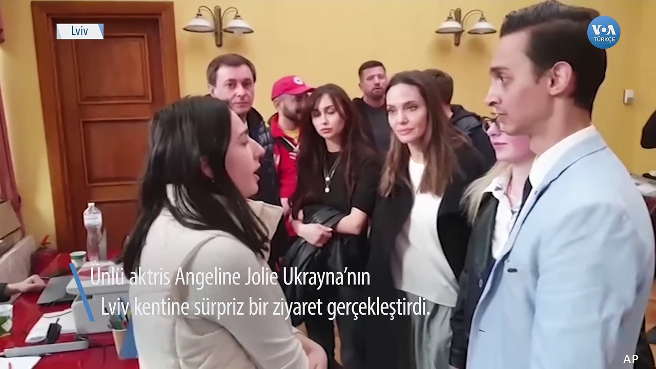 Jolie’nin Lviv Ziyareti Sırasında Siren Sesleri