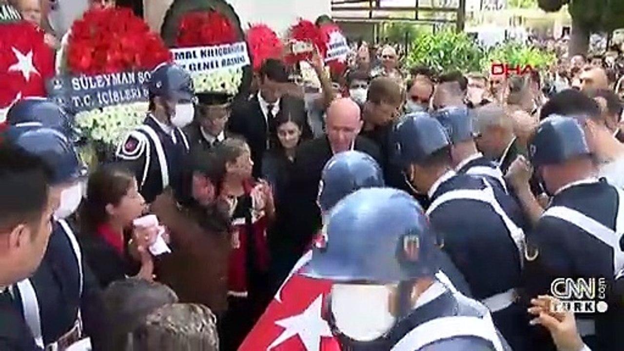 Şehitlere veda!