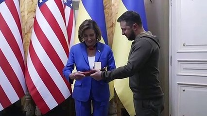 Nancy Pelosi expresa la solidaridad "inequívoca" de EEUU en visita sorpresa a Kiev