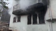 Malatya'da evde çıkan yangında dumandan etkilenen 2 kişi hastaneye kaldırıldı
