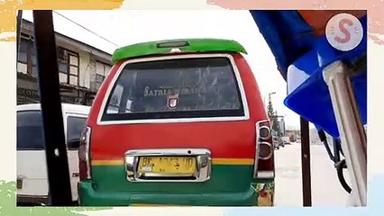 Suasana Kota Tarutung Waktu Pasar Sabtu dari Becak