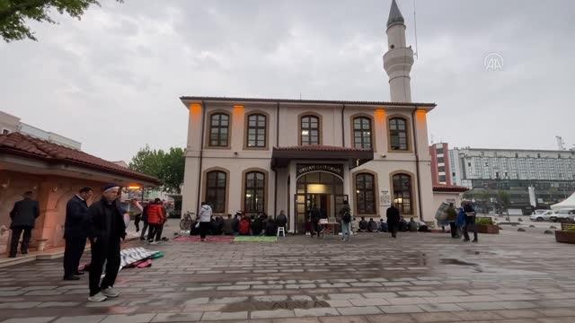 Ramazan Bayramı namazı kılındı