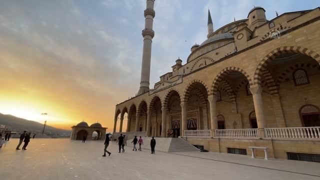 KAHRAMANMARAŞ - Bayram namazı kılındı
