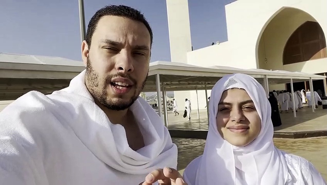 أول مرة زينب تشوف الكعبة  ( أجمل لحظة في حياتها  )