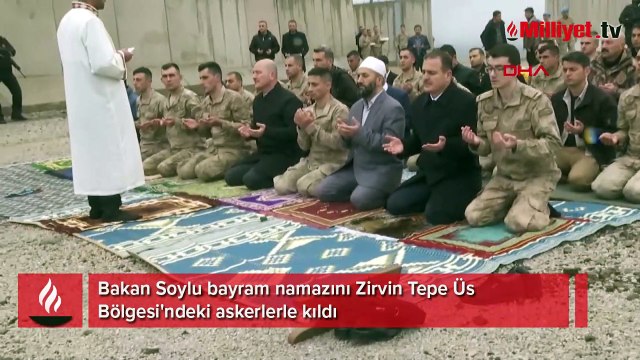 Bakan Soylu bayram namazını Zirvin Tepe Üs Bölgesi'ndeki askerlerle kıldı