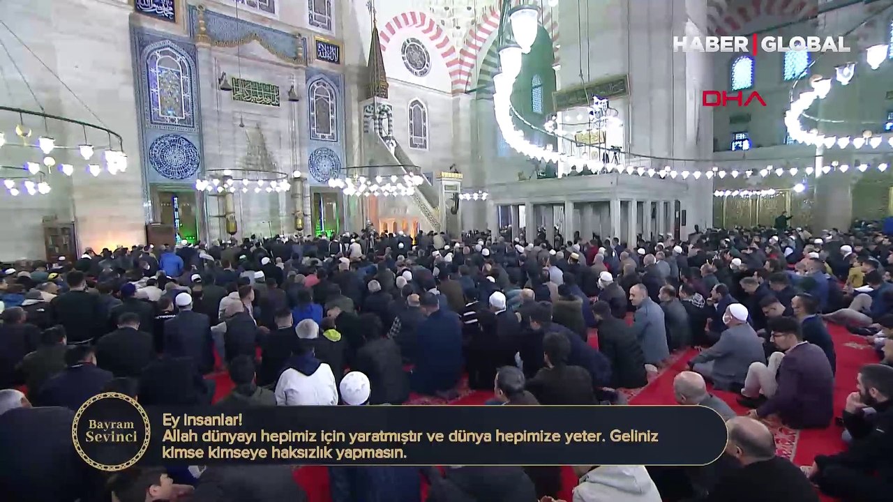 Diyanet İşleri Başkanı Ali Erbaş'tan Süleymaniye Camii'nde İngilizce hutbe