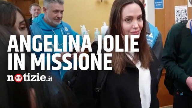 Guerra Russia-Ucraina, Angelina Jolie a Leopoli: la star di Hollywood in missione umanitaria
