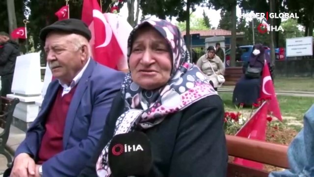 Şehitliklerde hüzünlü bayramlaşma!