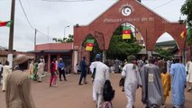 (DRONE) Kamerun'da Müslümanlar bayram namazı için camileri doldurdu (2)