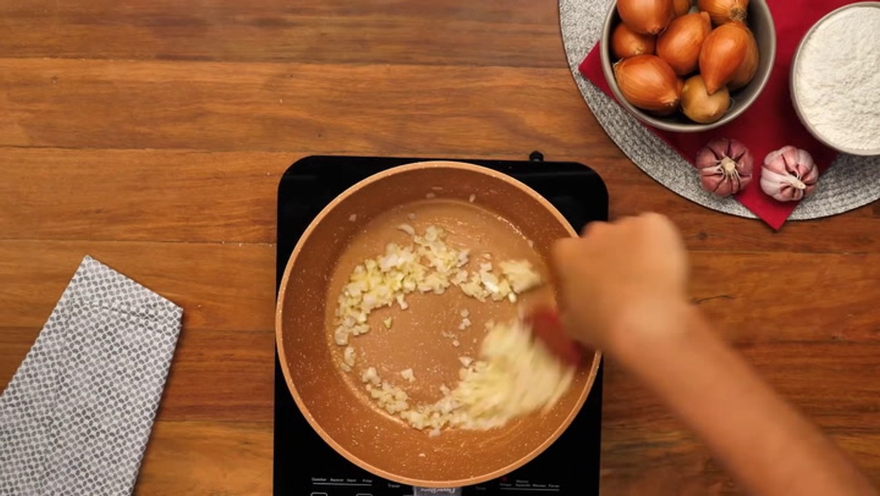Macarrão Com Molho Branco Rápido