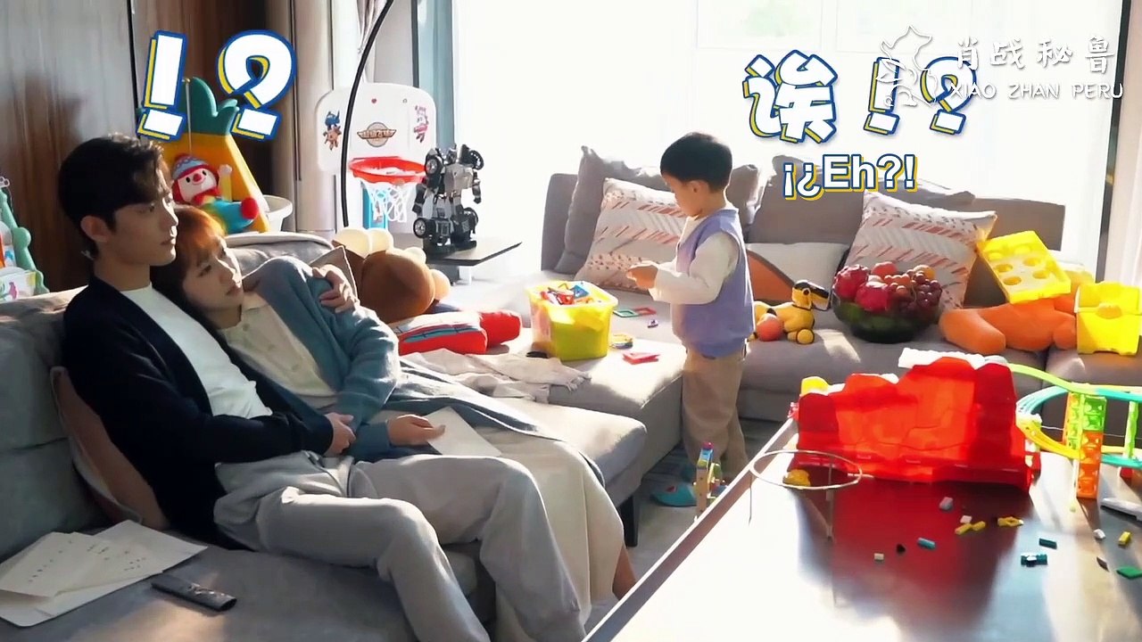 [SUB ESPAÑOL] 220331 -  肖战 Xiao Zhan: La pareja de The Oath Of Love se ríe por….