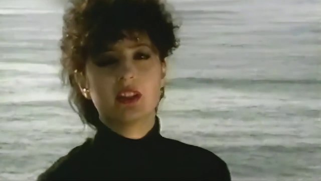 Dragana Mirkovic - Ruze cvetaju samo u pesmama