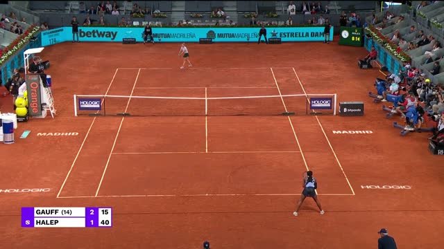 Madrid - Halep bat Gauff et file en 1/4