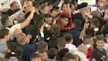 Wild Full-time scenes at Craven Cottage