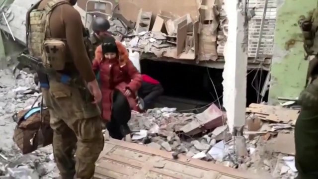 [오늘 세계는] 러시아군 남부 주요 도시 포격... 민간인 대피 중단 / YTN