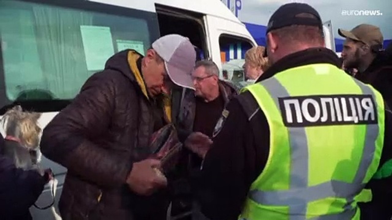 Ukraine-Krieg: Nur Dutzende schaffen es raus aus Mariupol