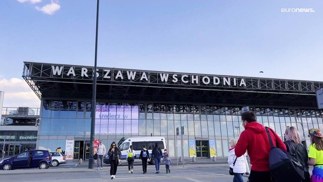 Miles de refugiados regresan a Ucrania desde Polonia
