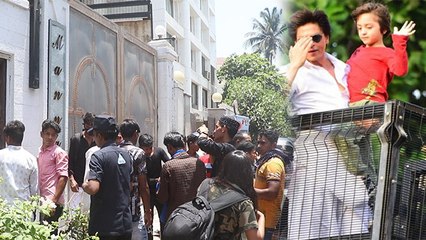 Télécharger la video: Eid 2022: Shahrukh Khan Mannat House के बाहर Fans का Eid Celebration Video Viral | Boldsky