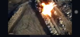 Ataque contra un tanque ruso en el que la torreta sale disparada