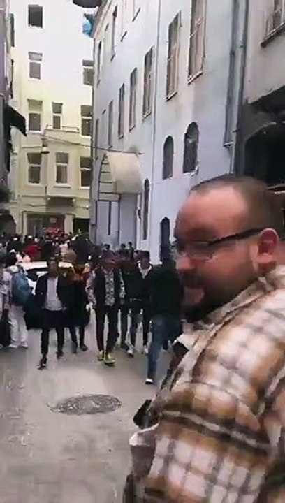 Travestiler Sokağı'ndaki Yabancı Uyrukluların Görüntüleri Gündemde