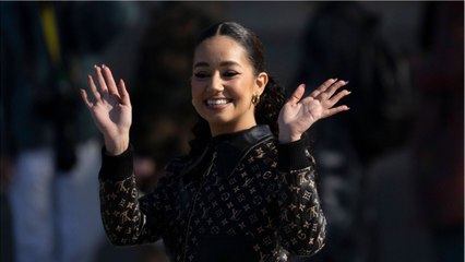 VOICI : Met Gala 2022 : Léna Situations entre dans l’Histoire, les internautes explosent de joie