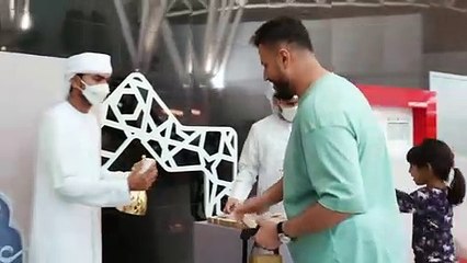 Sharjah Airport greets arriving passengers with Eidiya