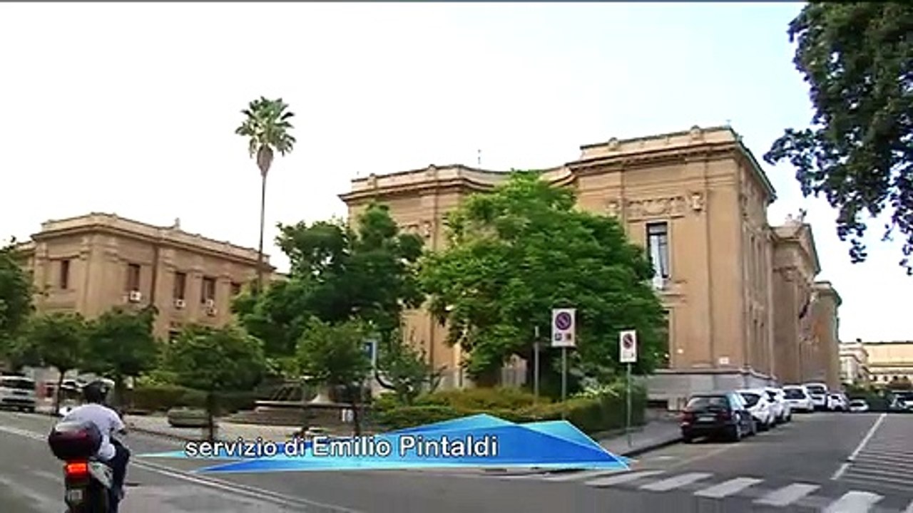 AMMINISTRATIVE, TRA LISTE E PROGRAMMI