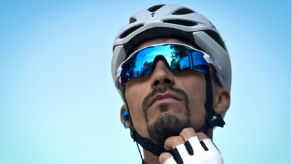 GALA VIDEO - « Cela va être très limite " : Julian Alaphilippe blessé, les nouvelles ne sont pas réjouissantes...
